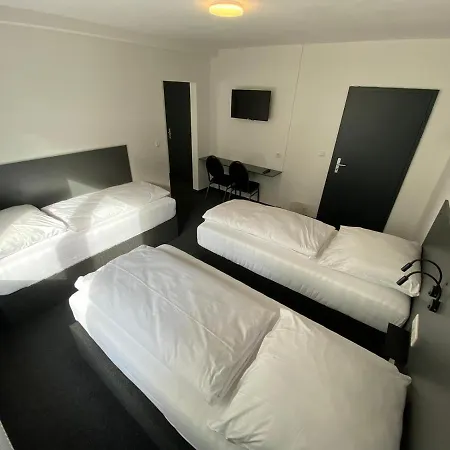 Hotel Zzzimple Pillig